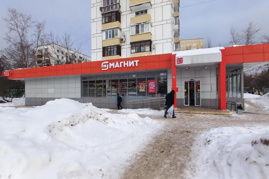 MOSCÚ (RUSIA), 14/02/2026.- Una visita al supermercado se ha convertido en las últimas semanas en una pesadilla para los rusos. Los precios no han dejado de subir en los últimos cuatro años de guerra, pero desde que comenzó el año el coste de algunos productos básicos se ha vuelto prohibitivo para el ciudadano medio. EFE/Ignacio Ortega