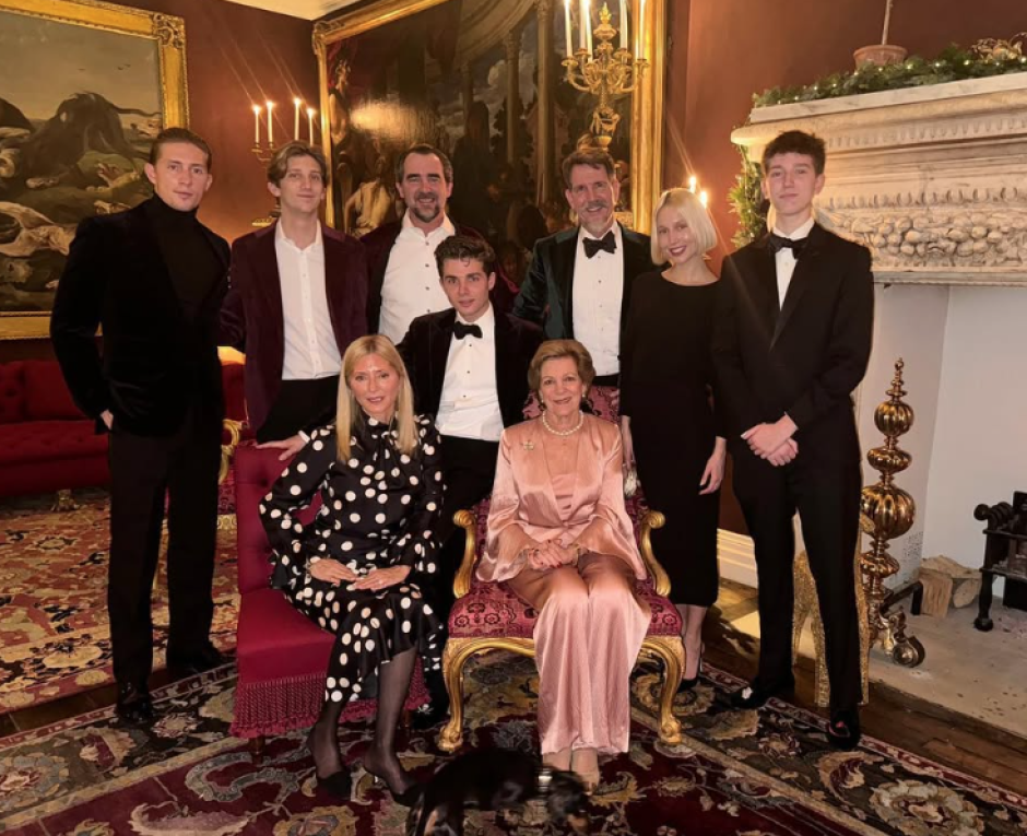 Familia De PAblo de grecia