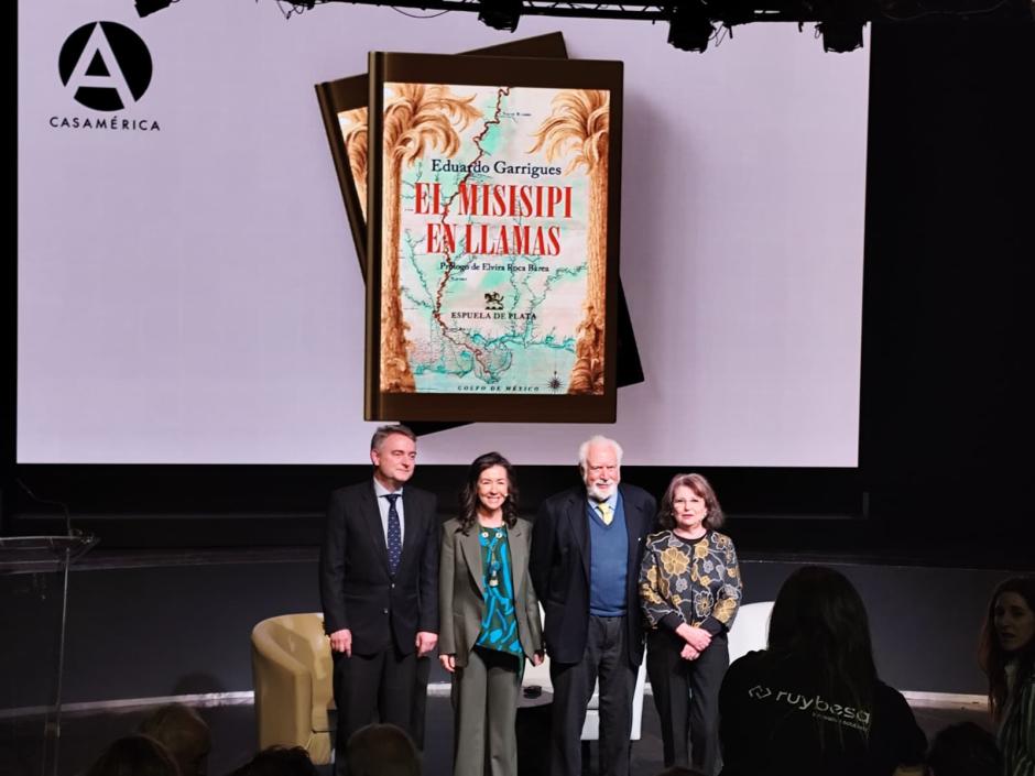 León de la Torre, Beatriz Paredes, Eduardo Garrigues y Elvira Roca Barea