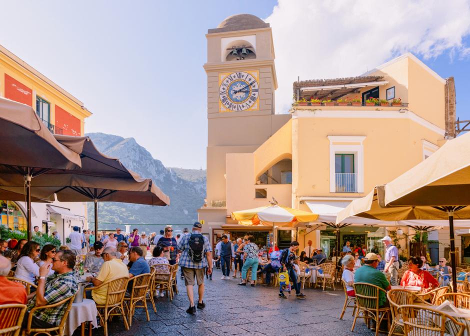 Plaza de la isla de Capri (Italia)