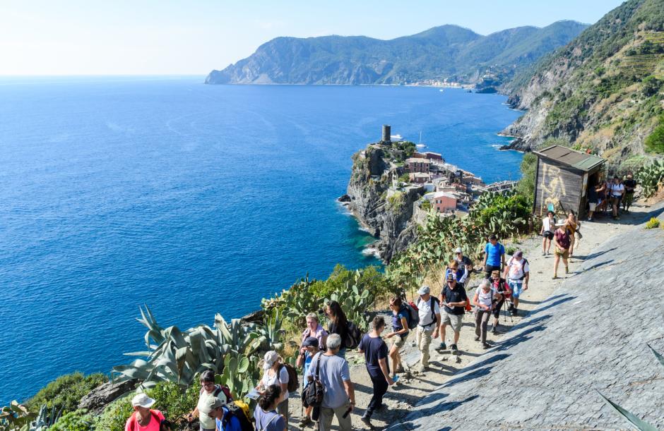 Tráfico de turistas en Cinque Terre