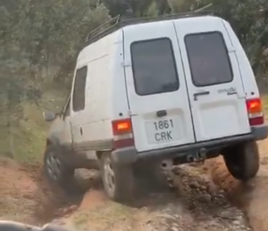 La C15 'levanta pata' como una campeona