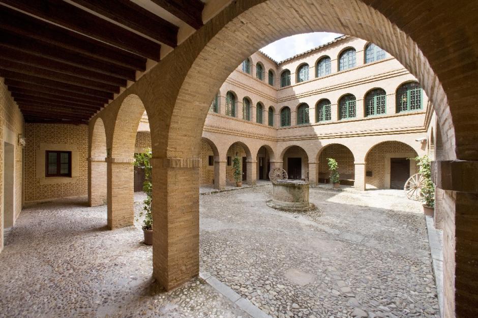 Patio interior del Parador de Sigüenza