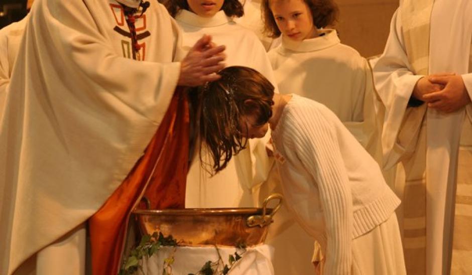 Más de 7.000 adolescentes (entre los 12 y 18) se bautizaron en 2025