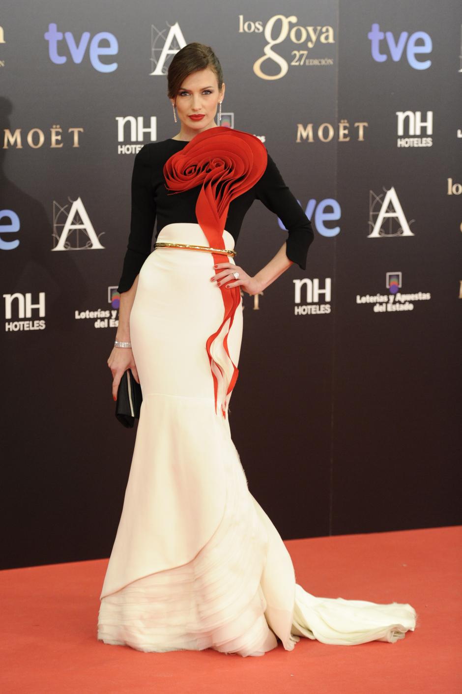 Model Nieves Alvarez at the 27th edition of Goya Film awards ceremony in Madrid, Sunday Feb. 17,2013

en la imagen : vestida de la firma " Stephan Rolland "