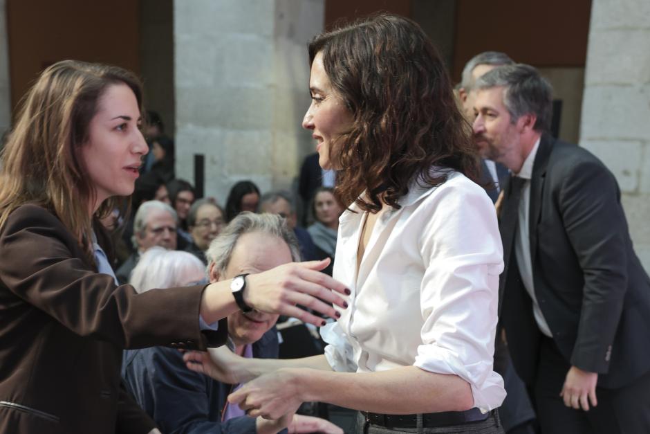 Isabel Diaz Ayuso  y Claudia Múgica este martes