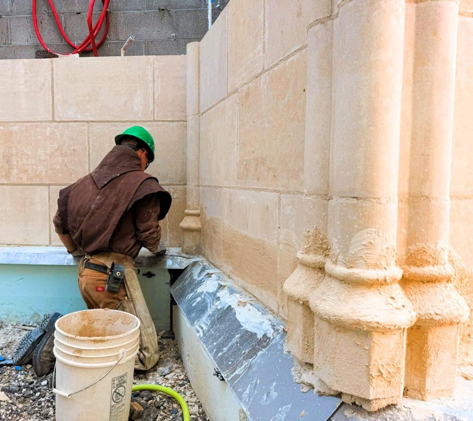Un fraile carmelita, con su hábito