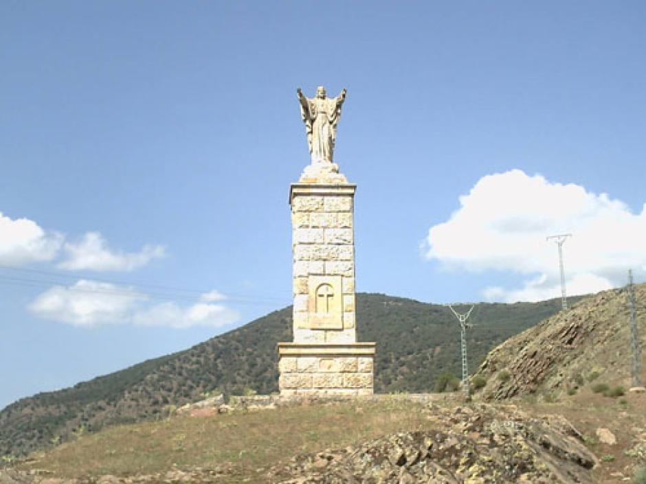 Monumento al Sagrado Corazón en Viniesa de Abajo (La Rioja)