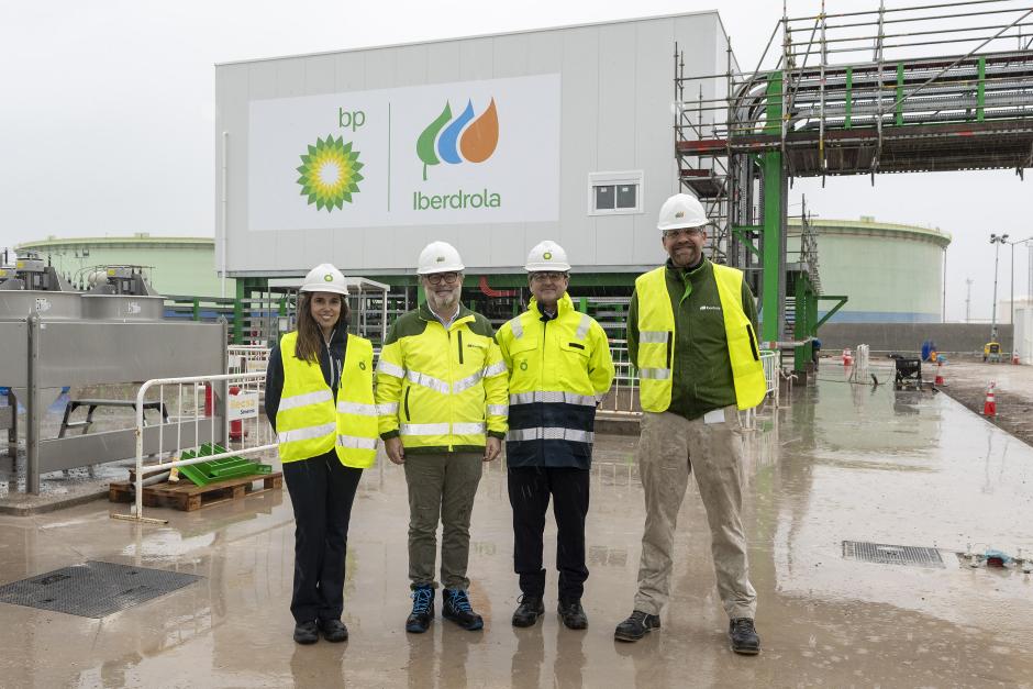 Visita a la planta de hidrógeno verde de Iberdrola y bp en Castellón