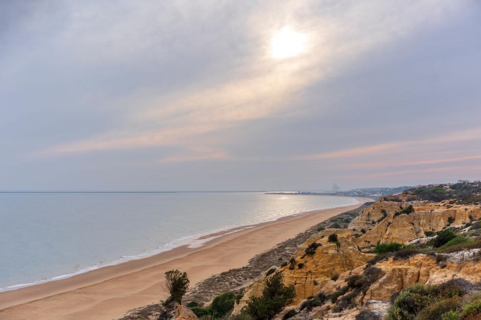 Vistas desde el Parador a una zona casi virgen de la playa más larga de España