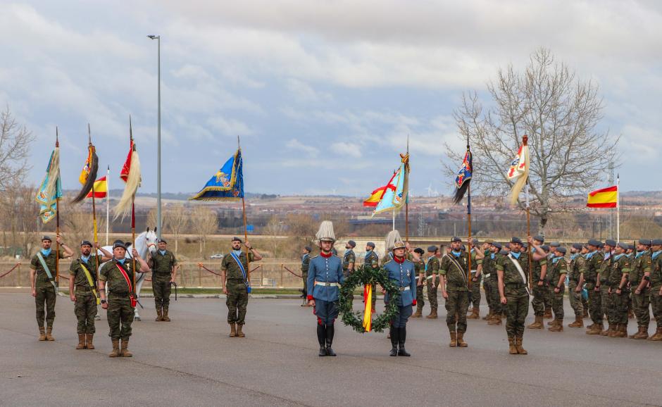 Desfile en Santovenia de Pisuerga por el 377º aniversario del Regimiento de Caballería Farnesio 12