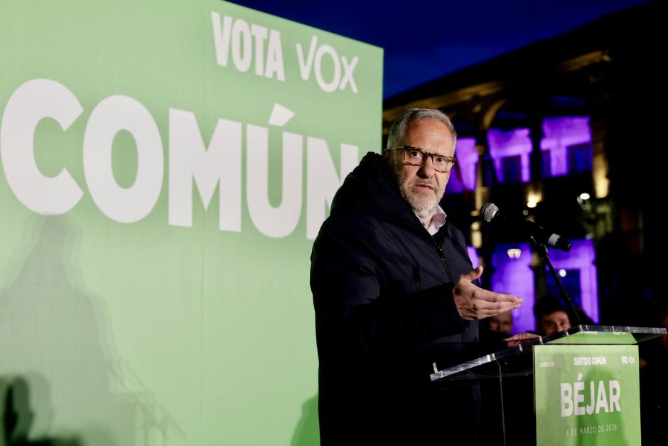 Carlos Pollán ofrecen un mitin en la Plaza Mayor de Béjar, este lunes