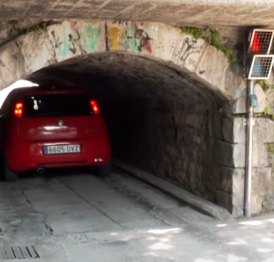 El semáforo a la entrada del túnel, o a la salida, según se mire