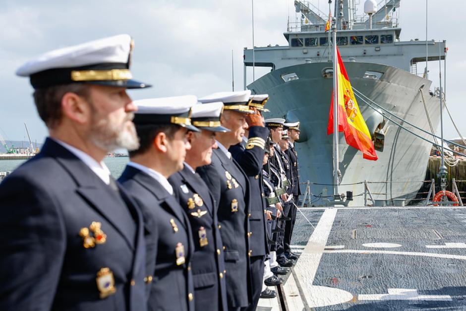 recibimiento a la ministra de Defensa, Margarita Robles, en la fragata F-102 Almirante Juan de Borbón