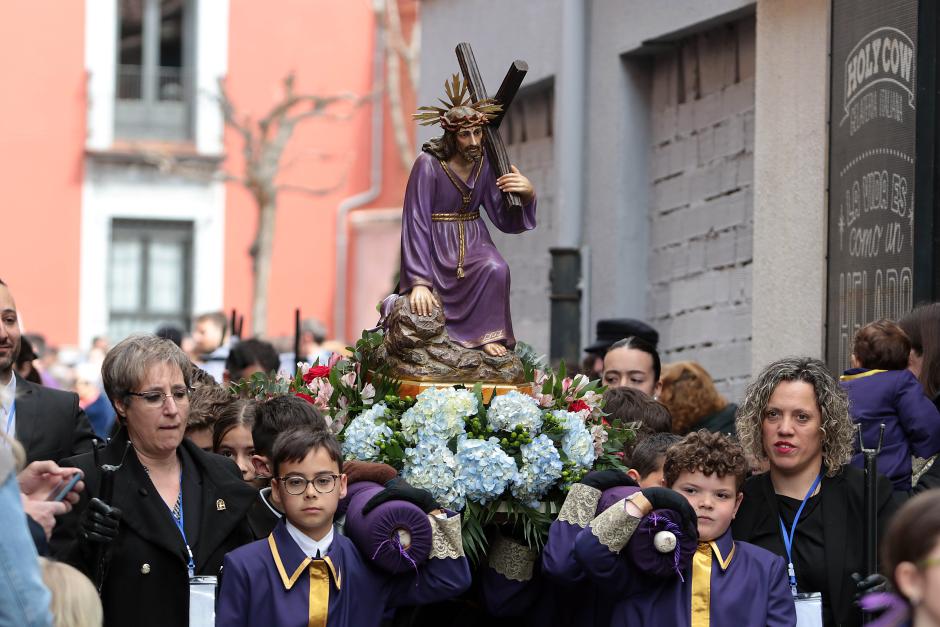 Primera procesión infantil de la Semana Santa de León organizada la Cofradía de la Agonía de Nuestro Señor