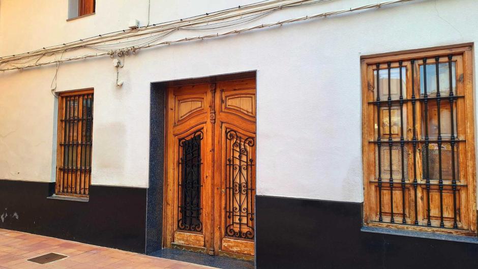 Imagen de una de las casas de Lloc Nou de la Corona