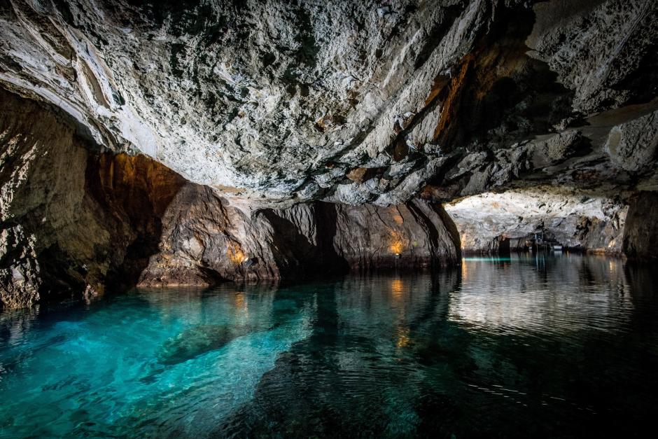 Lago subterráneo de Saint Léonard