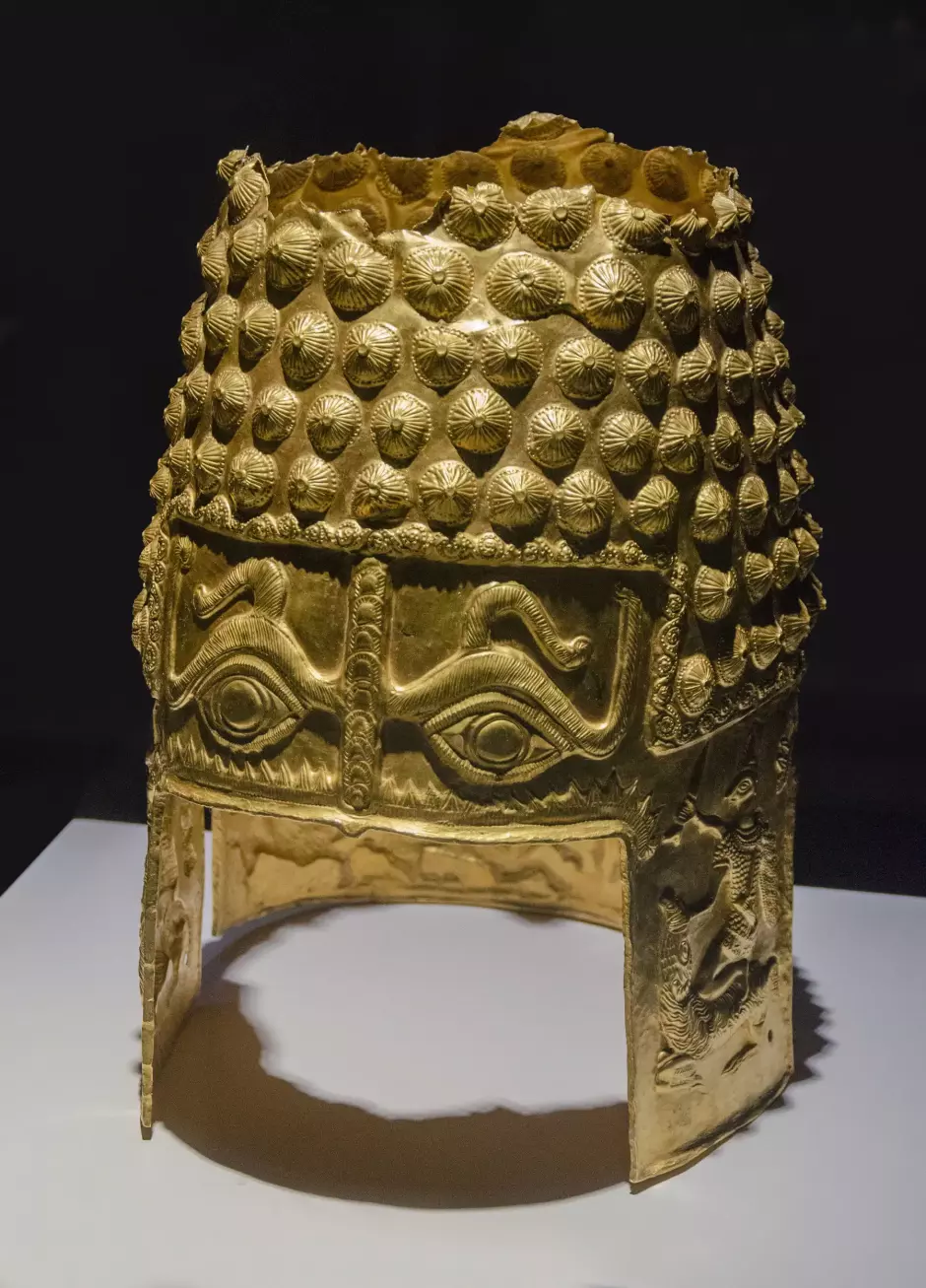 El casco dorado de Cotofenesti