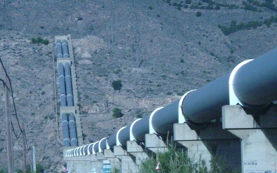 Imagen de la canalización del trasvase Tajo-Segura