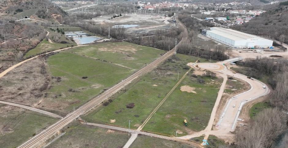 Nave industrial en el Polígono El Crispín de La Robla (León) que se convertirá en su nuevo centro de innovación y oficina técnica de referencia de Reolum