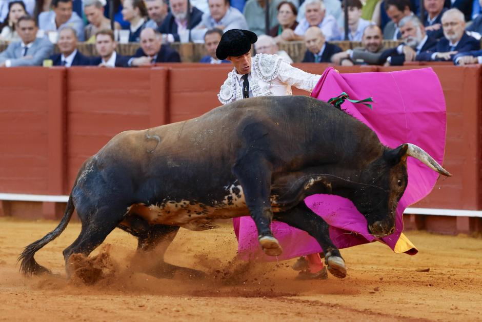 Pepe Moral, con el segundo de su lote, de nombre Abutardo y 636 kilos