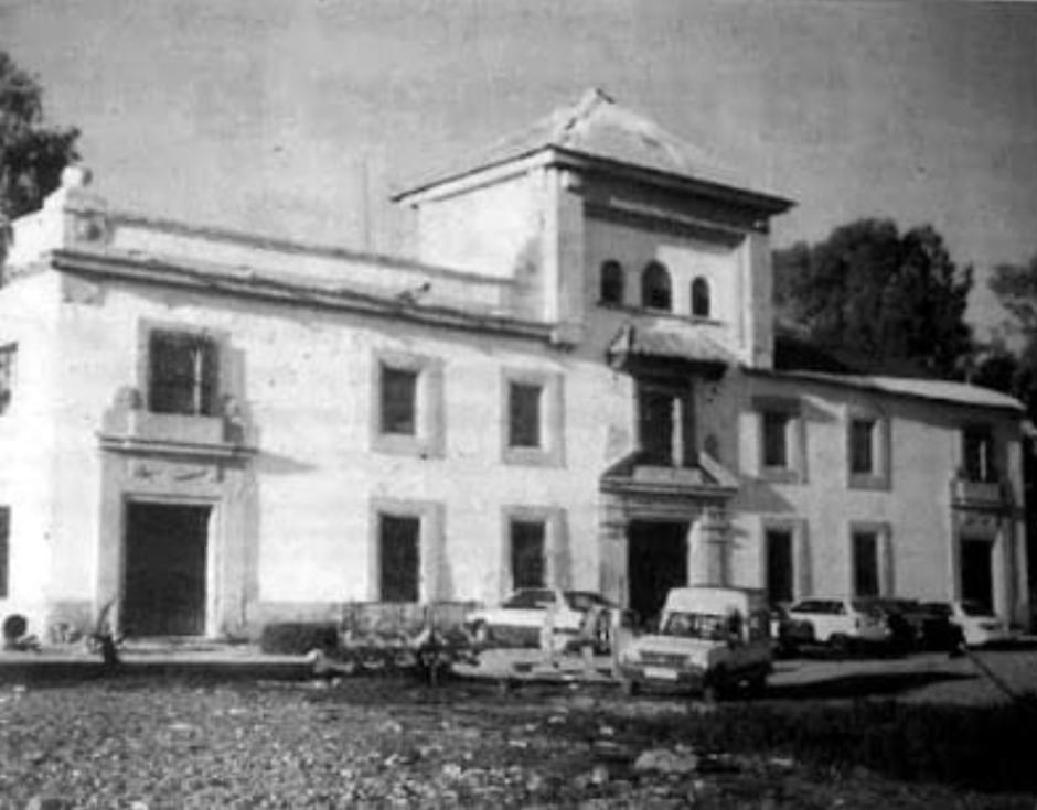 la casa de la finca de Lagartijo poco antes de su derribo