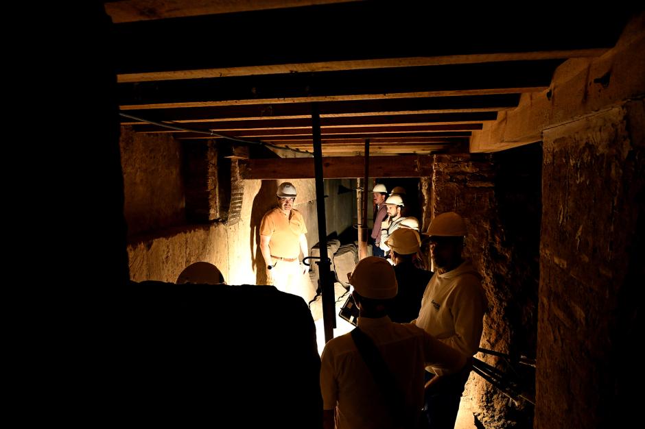 Visita de los técnico al área arqueológica de la Mezquita Catedral de Córdoba
