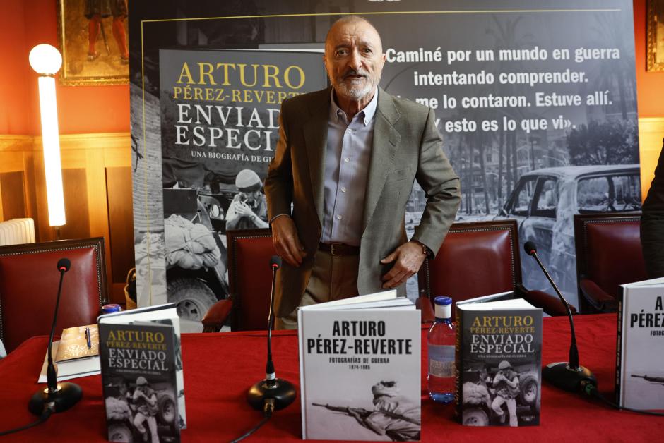 Arturo Pérez-Reverte en la presentación