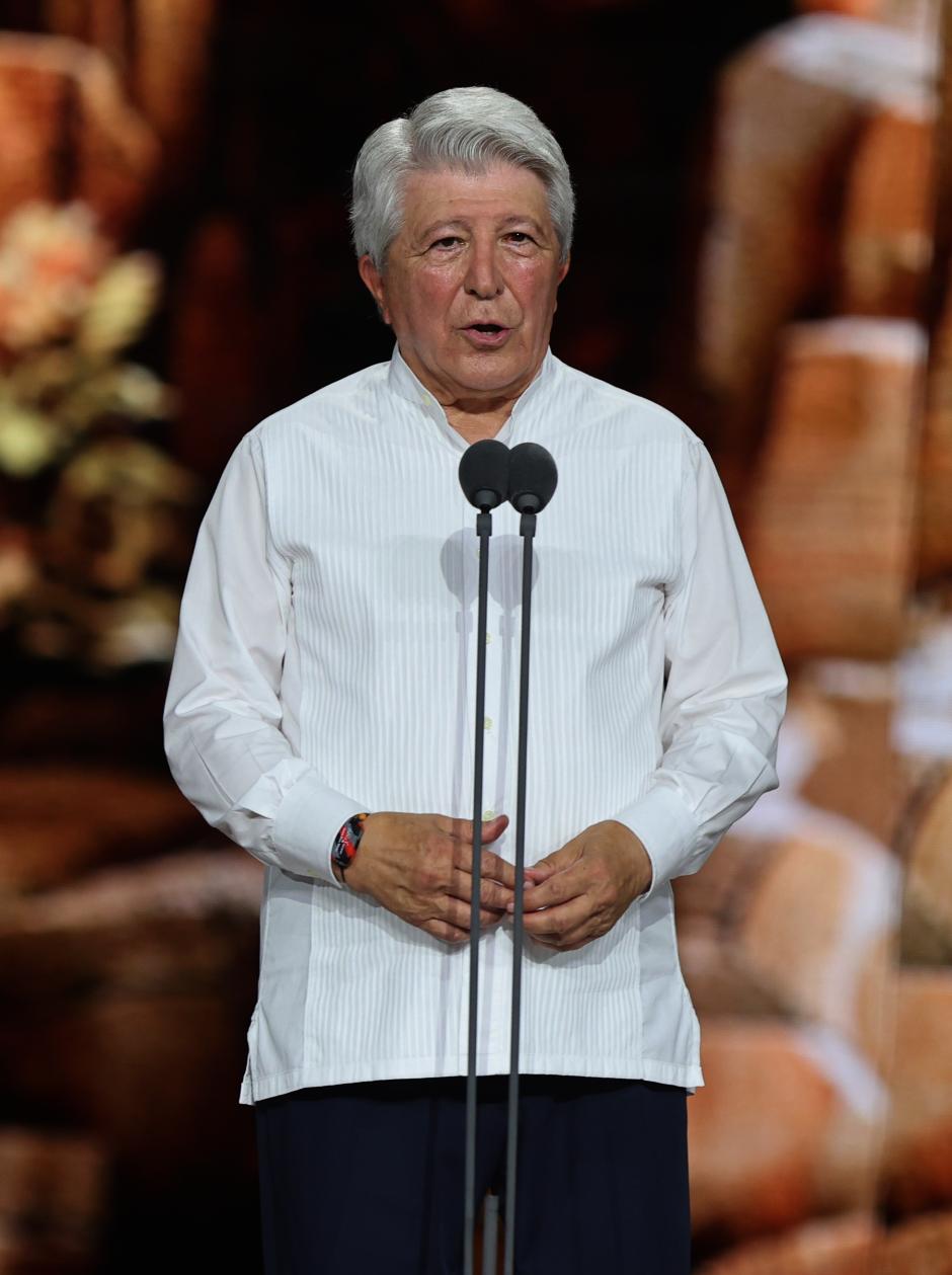 MEX2366. PLAYA DEL CARMEN (MÉXICO), 09/05/2026.- El director de Entidad de Gestión de Derechos de los Productores Audiovisuales, Enrique Cerezo, habla durante la entrega de los Premios Platino 2026 este sábado, en Playa del Carmen, Quintana Roo (México). EFE/ Alonso Cupul