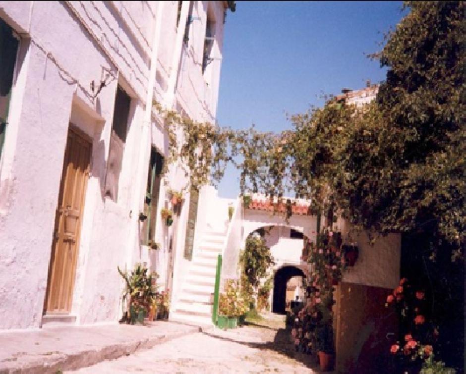 Patio de entrada a la antigua Nevería