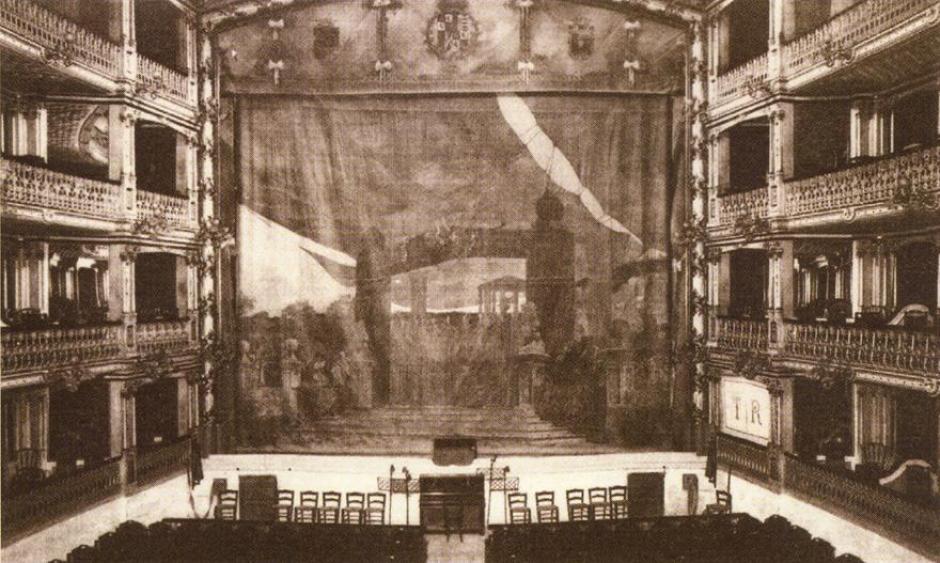 Interior del Teatro Romea, en Barcelona, en 1914