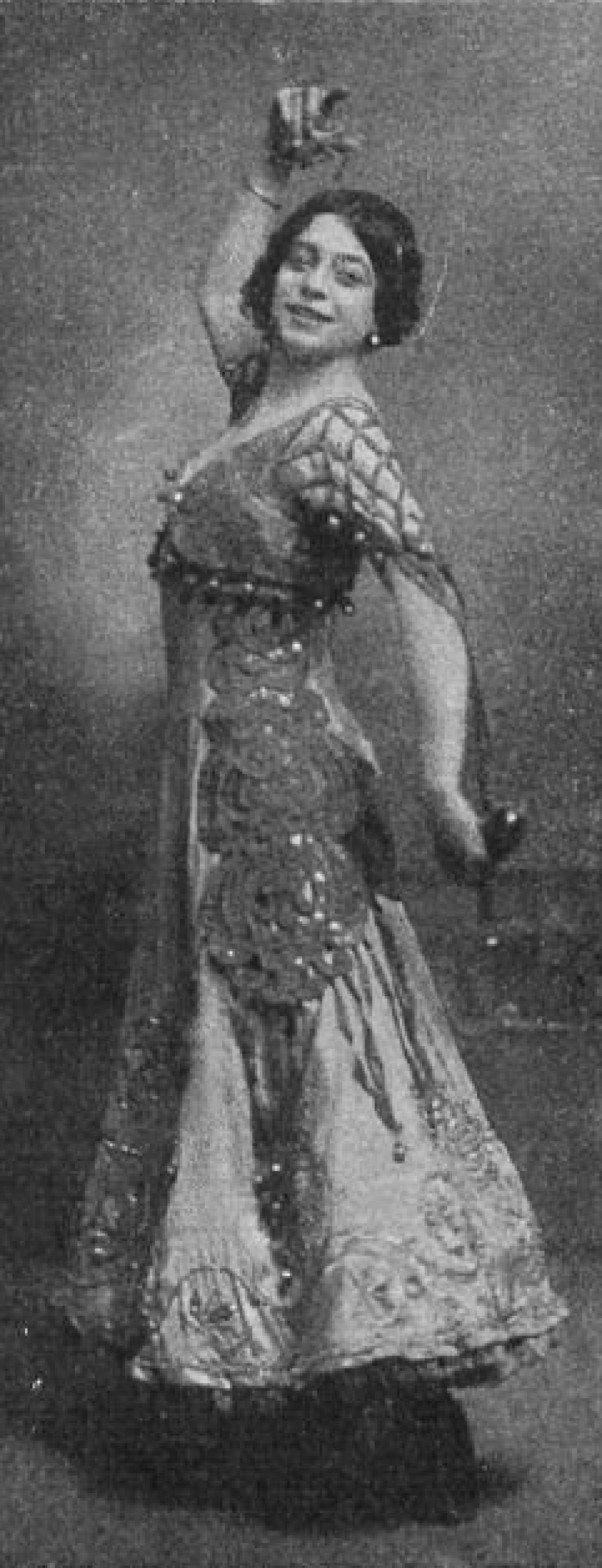 Fotografía de la bailarina Antonia Mercé La Argentina publicada en 1913 para ilustrar un artículo de Andrés González-Blanco