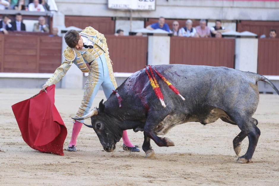 Juan Leal, con el primero de su lote