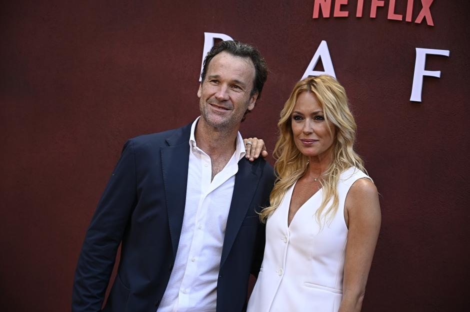 Carlos Moyá y Carolina Cerezuela durante la premier de ‘RAFA’,