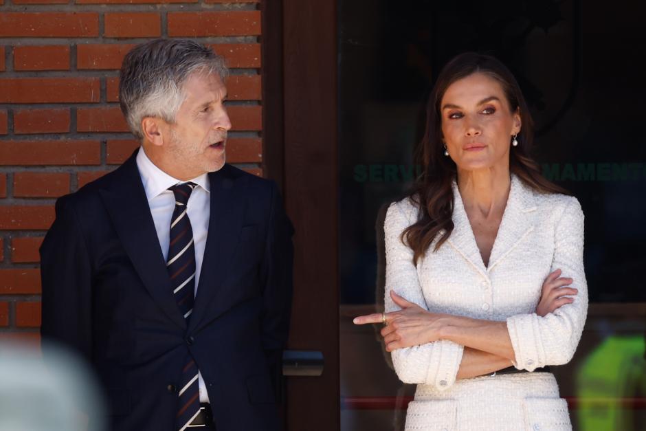 La Reina, acompañada por Grande-Marlaska