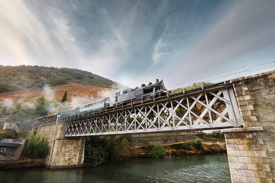 La promoción de este tren histórico habla de realizar un "viaje en el tiempo"