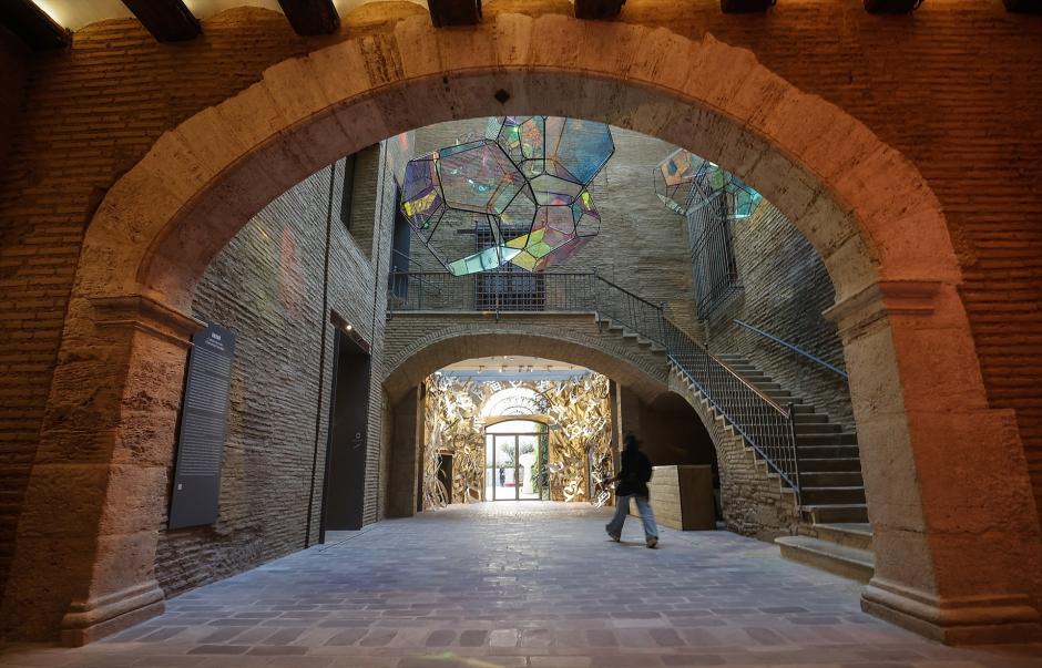Imagen de la entrada del Centro de Arte Hortensia Herrero