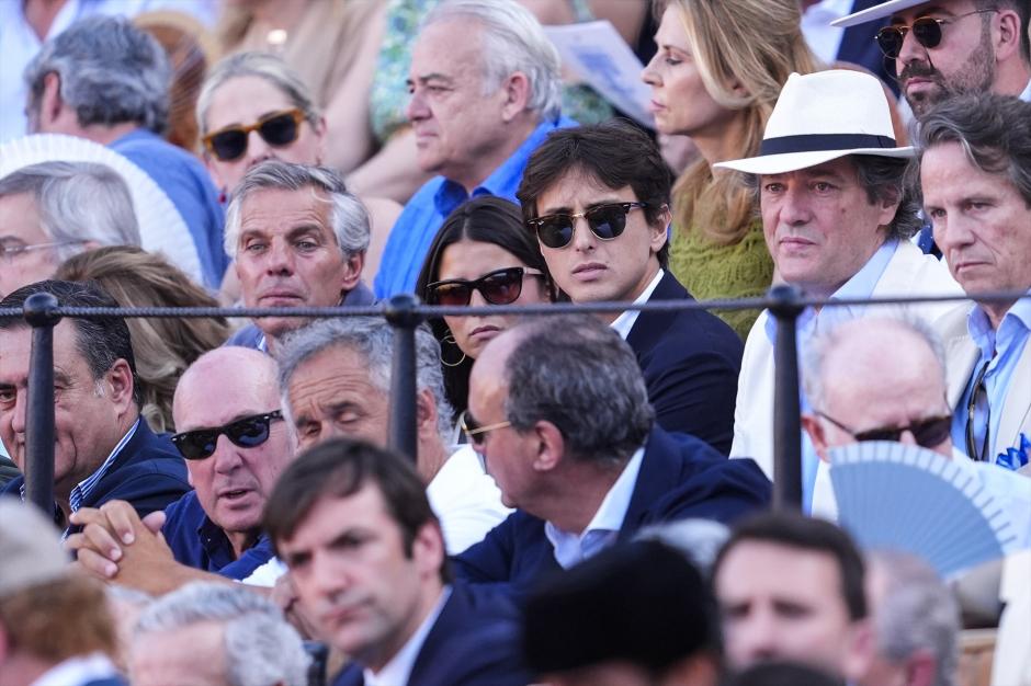Roca Rey no se quiso perder la corrida en La Maestranza