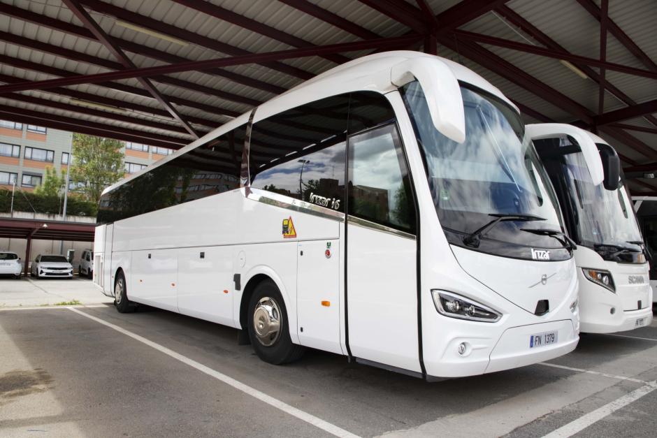 La flota de autobuses del JATMAD se utilizó recientemente en la cumbre de 35 Jefes de Estado Mayor de Armadas y Marinas celebrada en Madrid