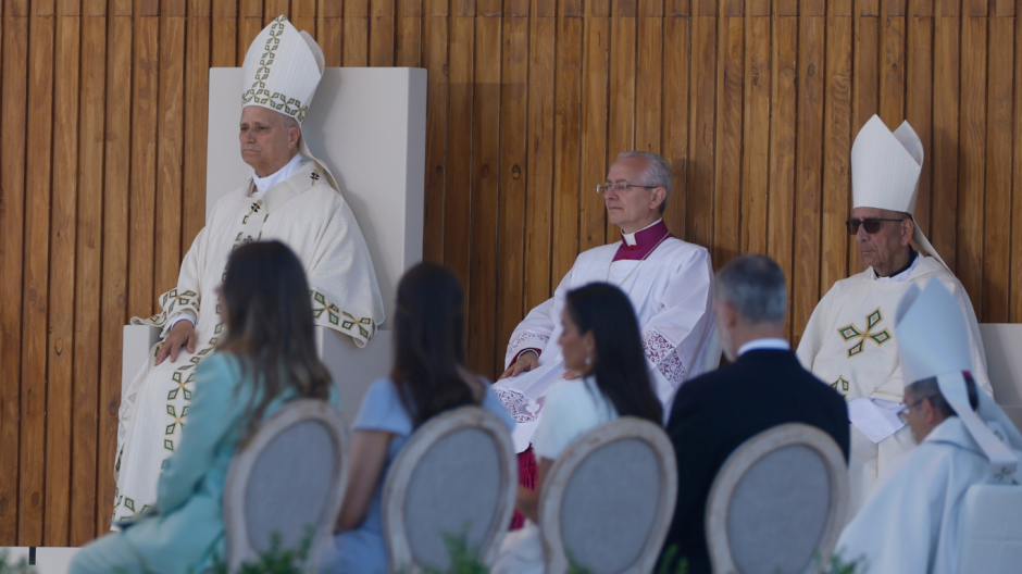 La Familia Real, durante la Misa del Corpus Christi en Cibeles