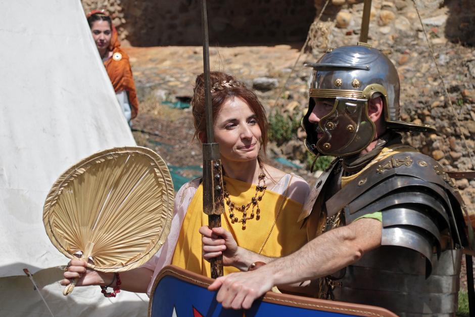 Acto del Natalicio del Águila, con entrega del águila legionaria y ritual sacrificatorio
