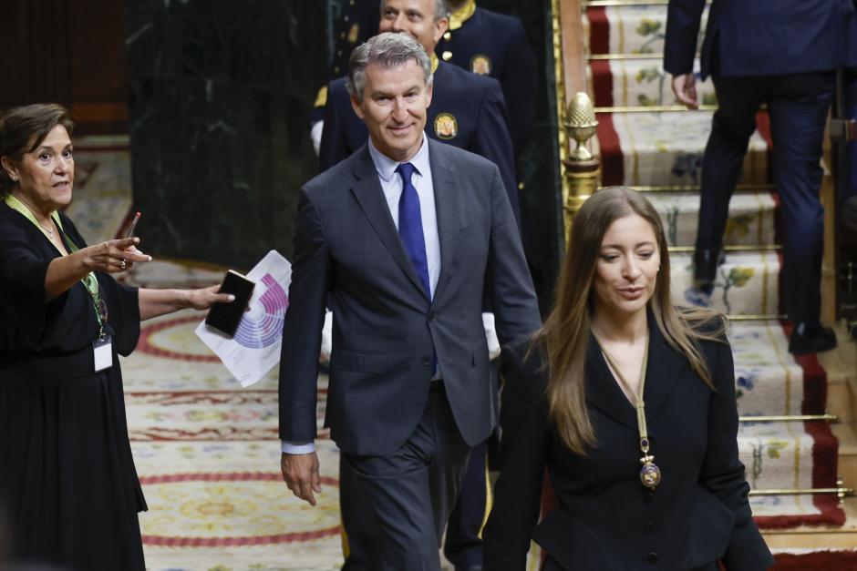 Alberto Núñez Feijóo y Esther Muñoz, en el Congreso