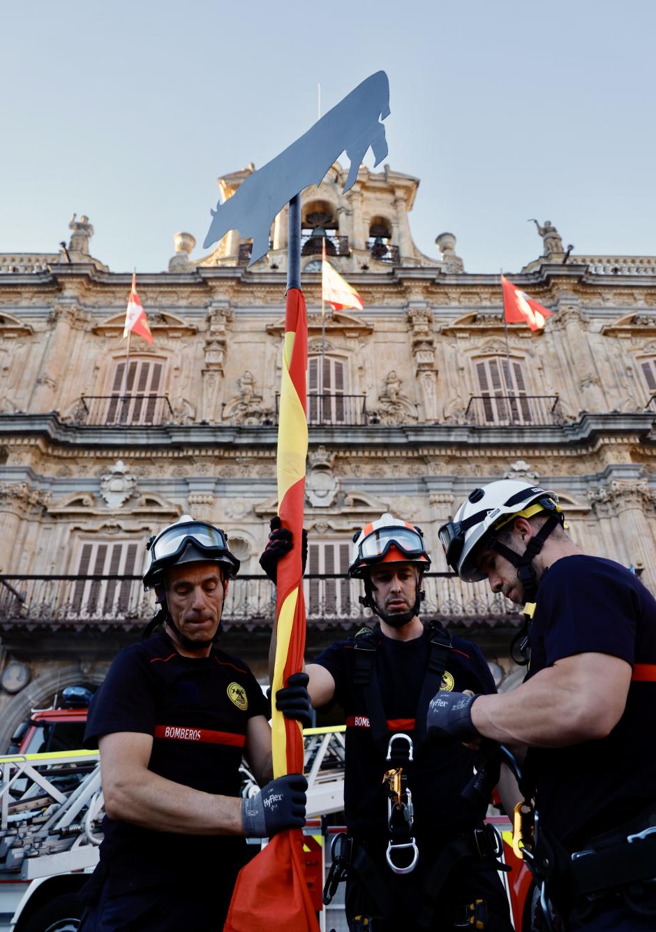 Actualmente, los bomberos municipales colocan La Mariseca