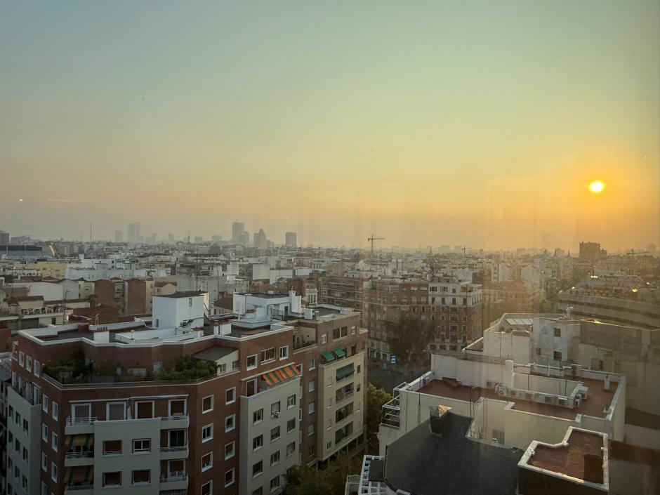 Así amanece Madrid este sábado por el gran incendio