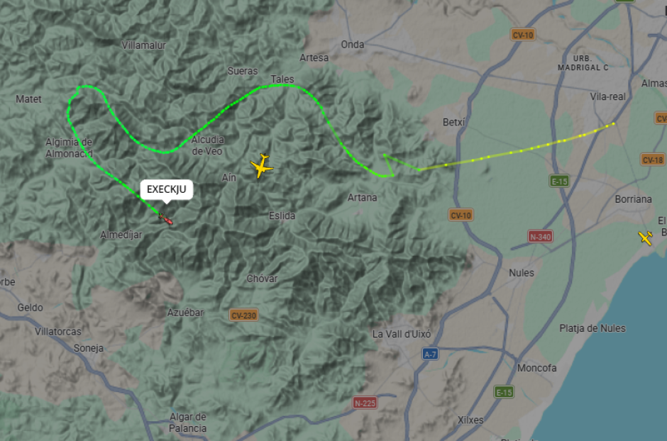 Imagen del recorrido de un vuelo desviado por la llegada de Pedro Sánchez al incendio de Castellón.
