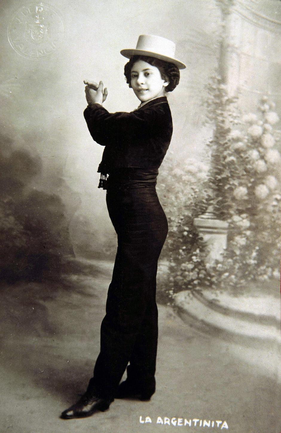 LA ARGENTINITA
ENCARNACION LOPEZ
BAILARINA ESPAÑOLA . BUENOS AIRES 1895 - 1945