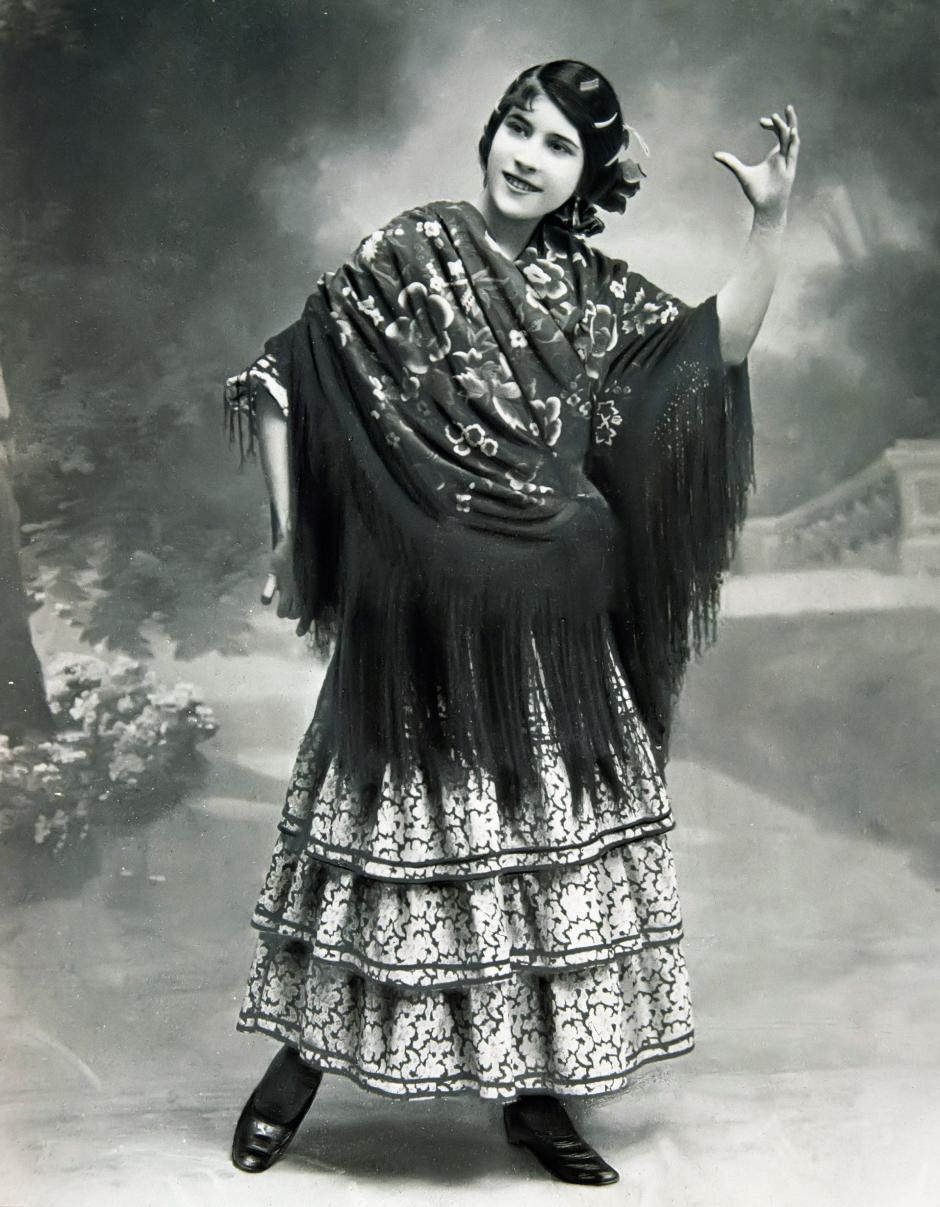 LA ARGENTINITA
ENCARNACION LOPEZ
BAILARINA ESPAÑOLA . BUENOS AIRES 1895 - 1945