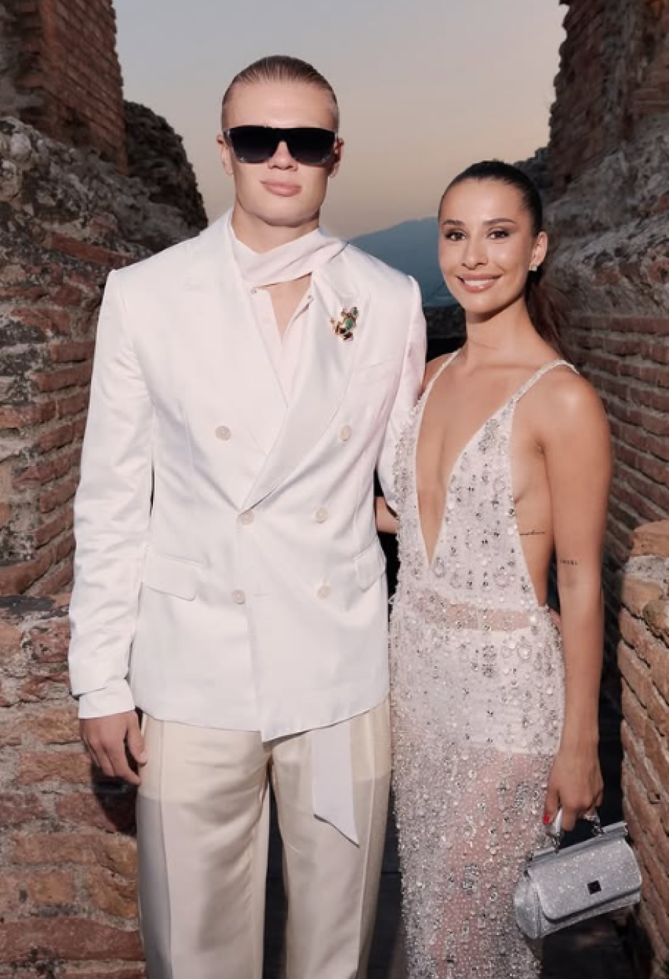 Haaland y su novia Isabella en el evento de Dolce&Gabbana