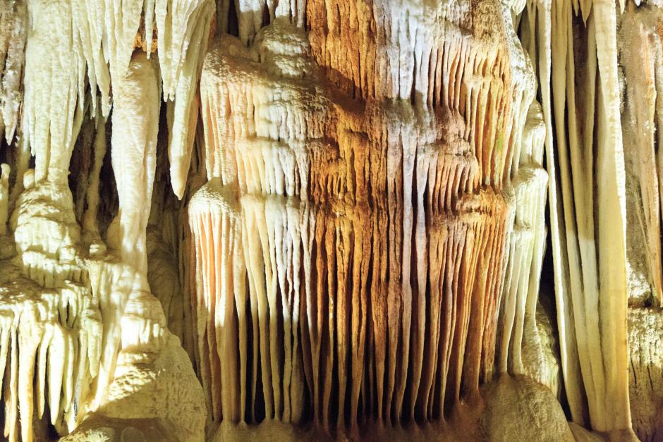 Detalle de las Cuevas del Águila, en Ávila