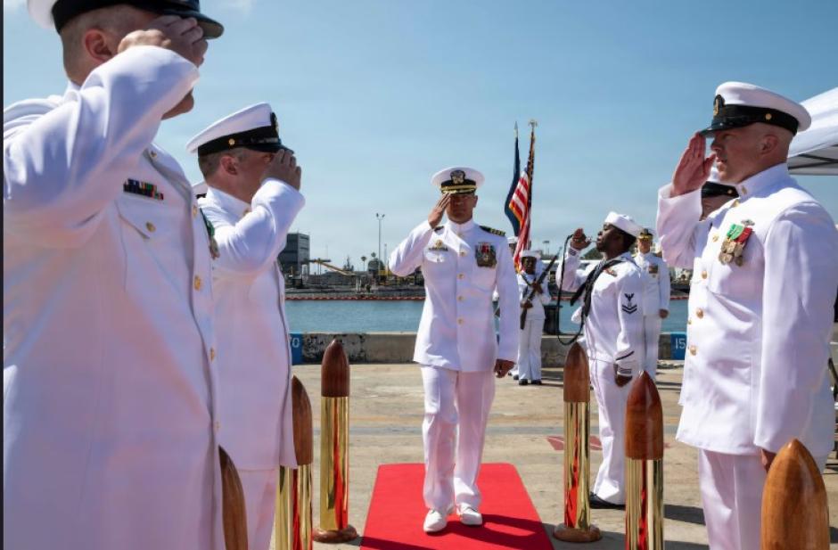 El USS Alexandria (SSN 757) celebra su ceremonia de desactivación